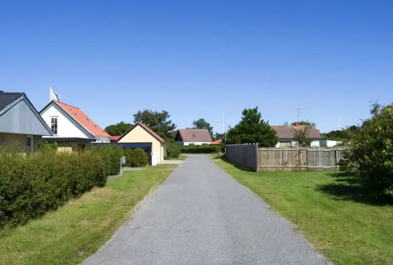 Skrot oliefyret på Læsø med en moderne luft til vand varmepumpe fra Nærvarme Danmark