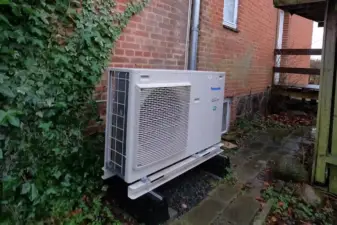 Panasonic driftsikker varmepumpe